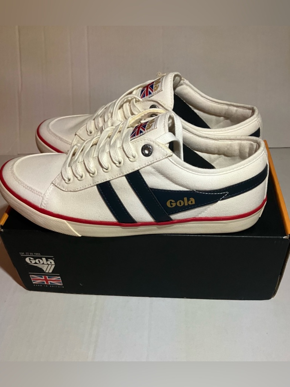 Men’s Gola comet sneakers off white/navy/red Sz 9